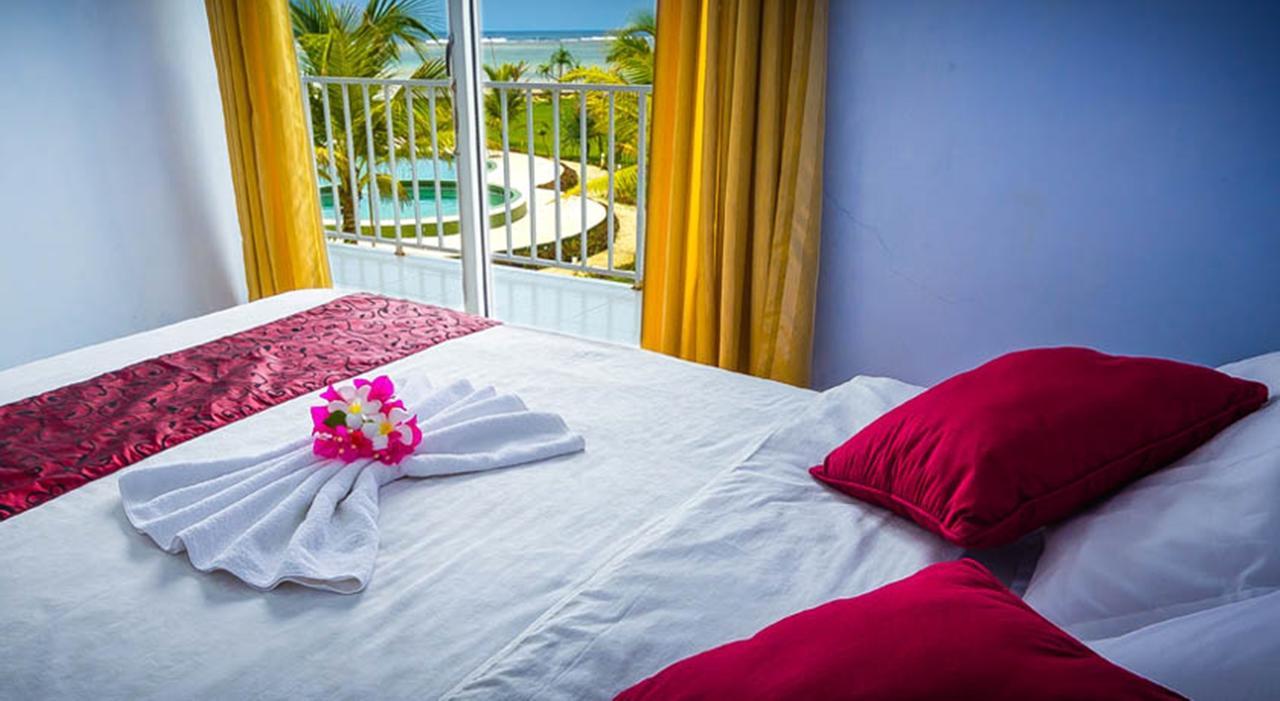 Turtle Beach Hotel Ujunggenteng 객실 사진