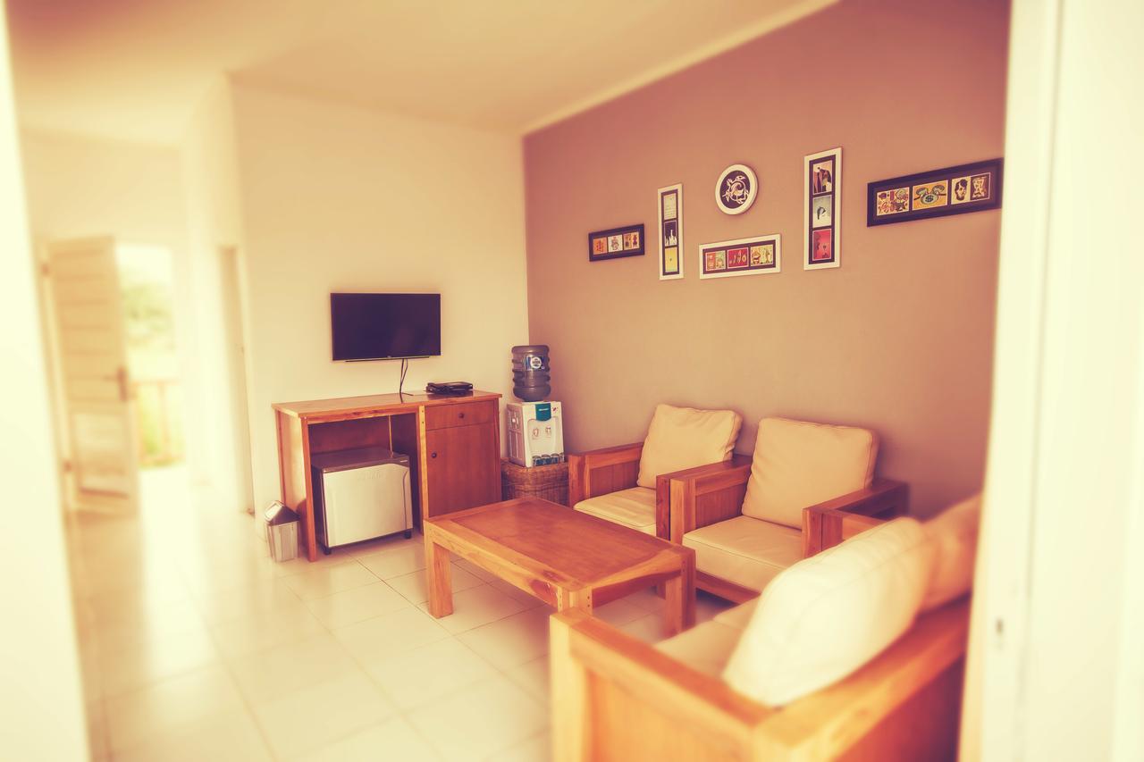 Turtle Beach Hotel Ujunggenteng 외부 사진